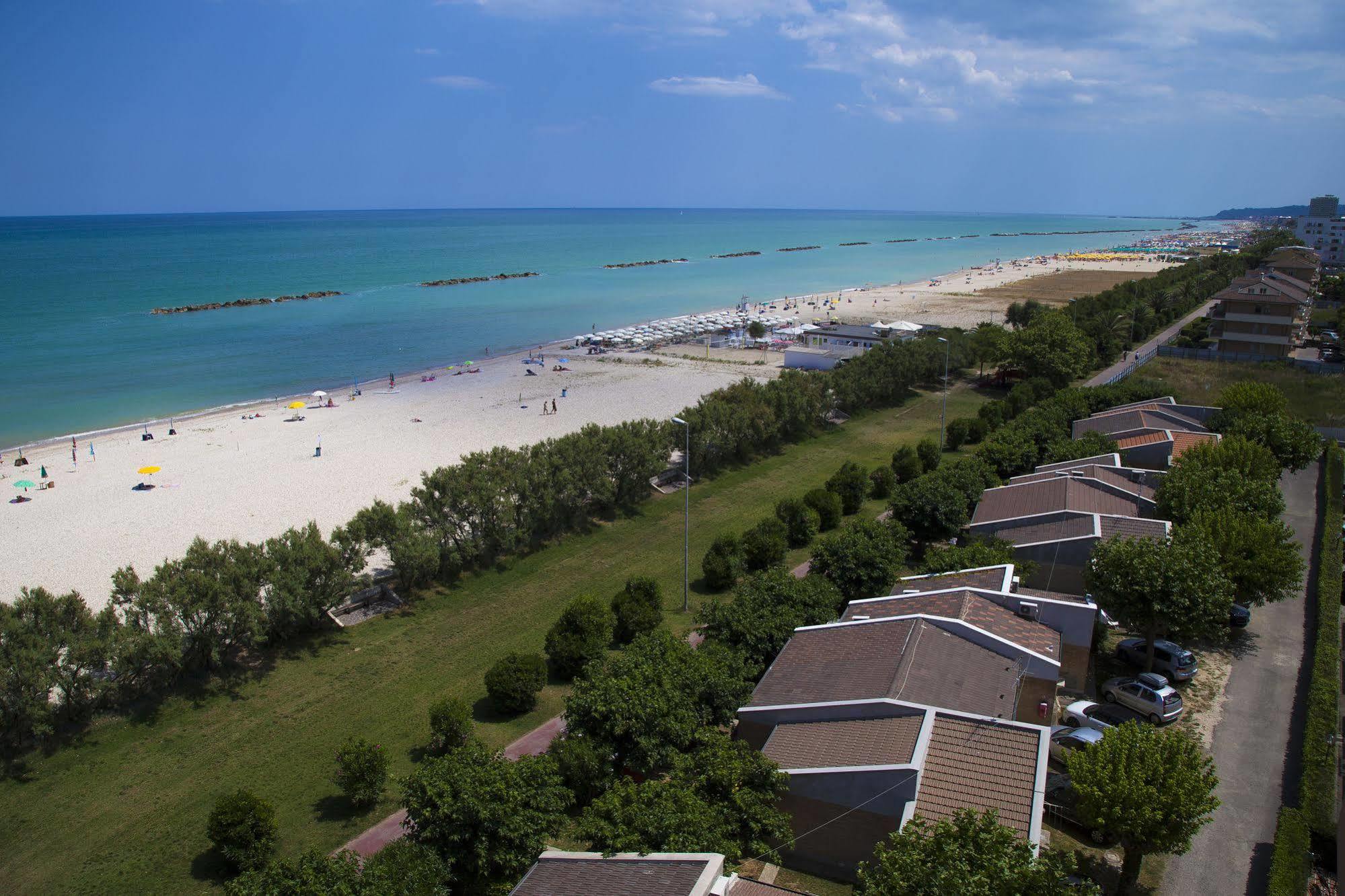 Residence Casabianca Porto San Giorgio Esterno foto