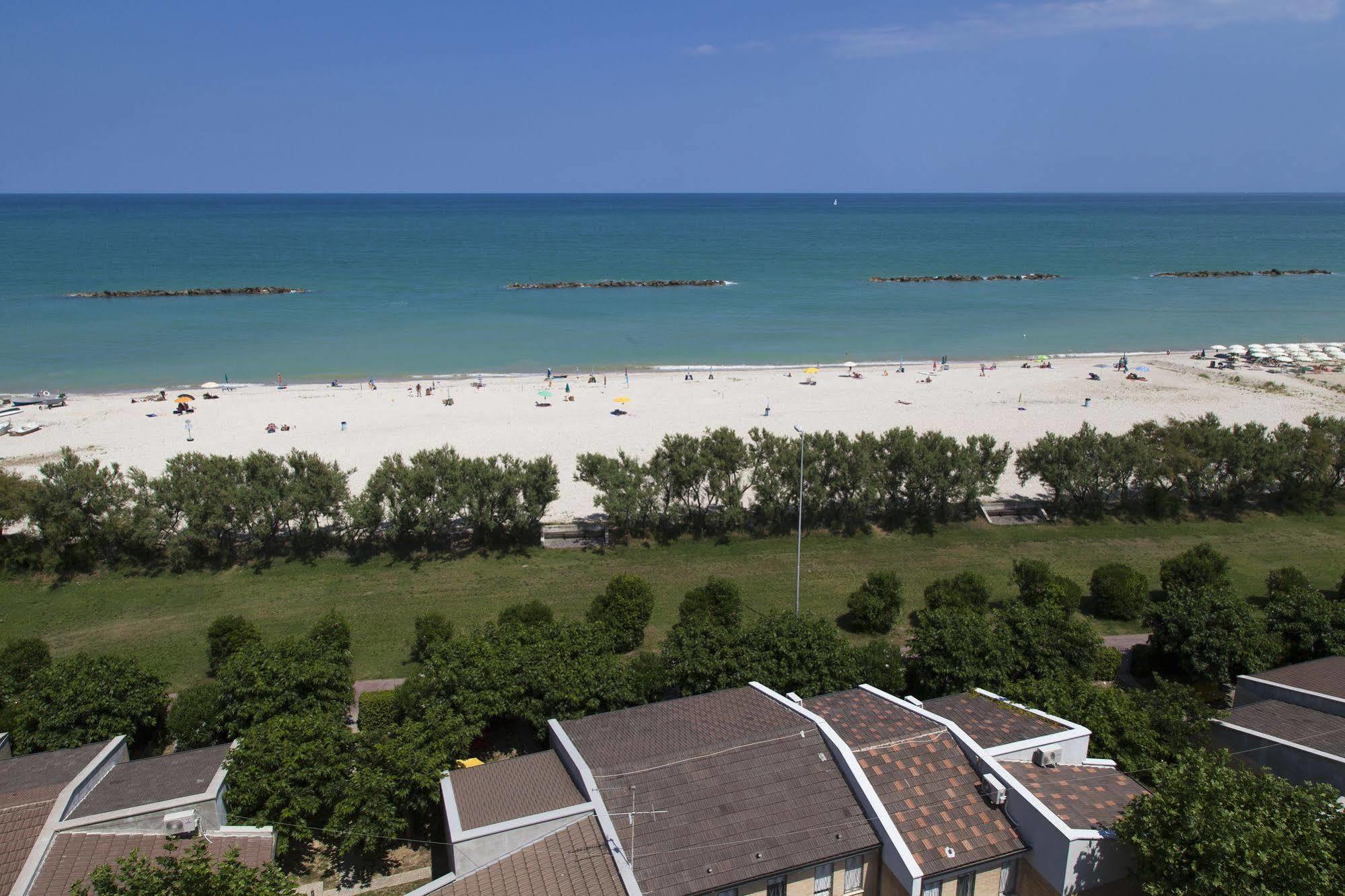 Residence Casabianca Porto San Giorgio Esterno foto